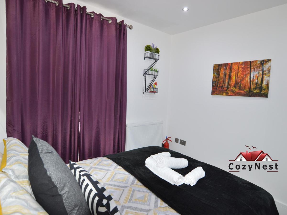 Luxury Central Self Contained Flat By Cozynest レディング エクステリア 写真