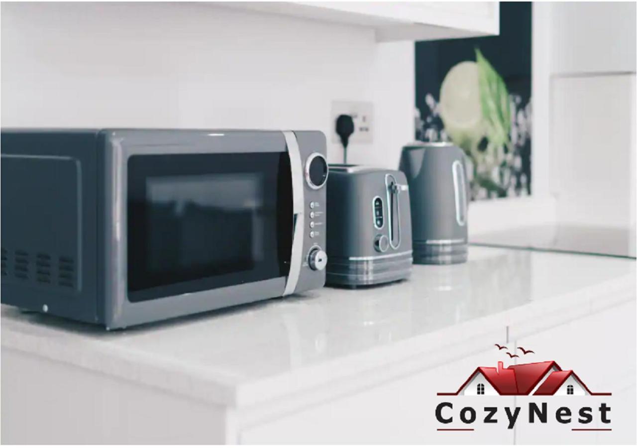 Luxury Central Self Contained Flat By Cozynest レディング エクステリア 写真